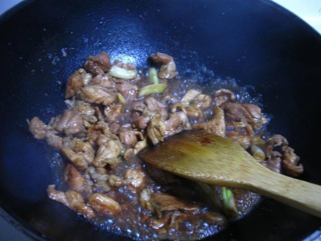 下饭的尖椒小炒肉最家常的做法