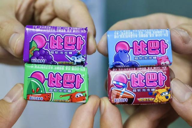 童年最好吃的4种泡泡糖，比巴卜上榜，你的童年有哪一种呢？