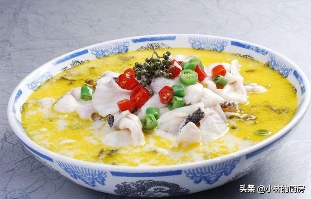 分享给你私家酸菜鱼的制作方法，鱼片嫩滑爽口，配上米饭吃超过瘾