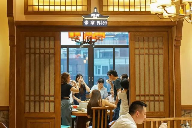 这家充满江湖气息的湘菜馆，没别的特点，就是下饭，还够辣...