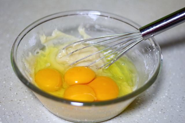一个平底锅轻松在家烙出酥香脆的鸡蛋卷，步骤简单，值得收藏
